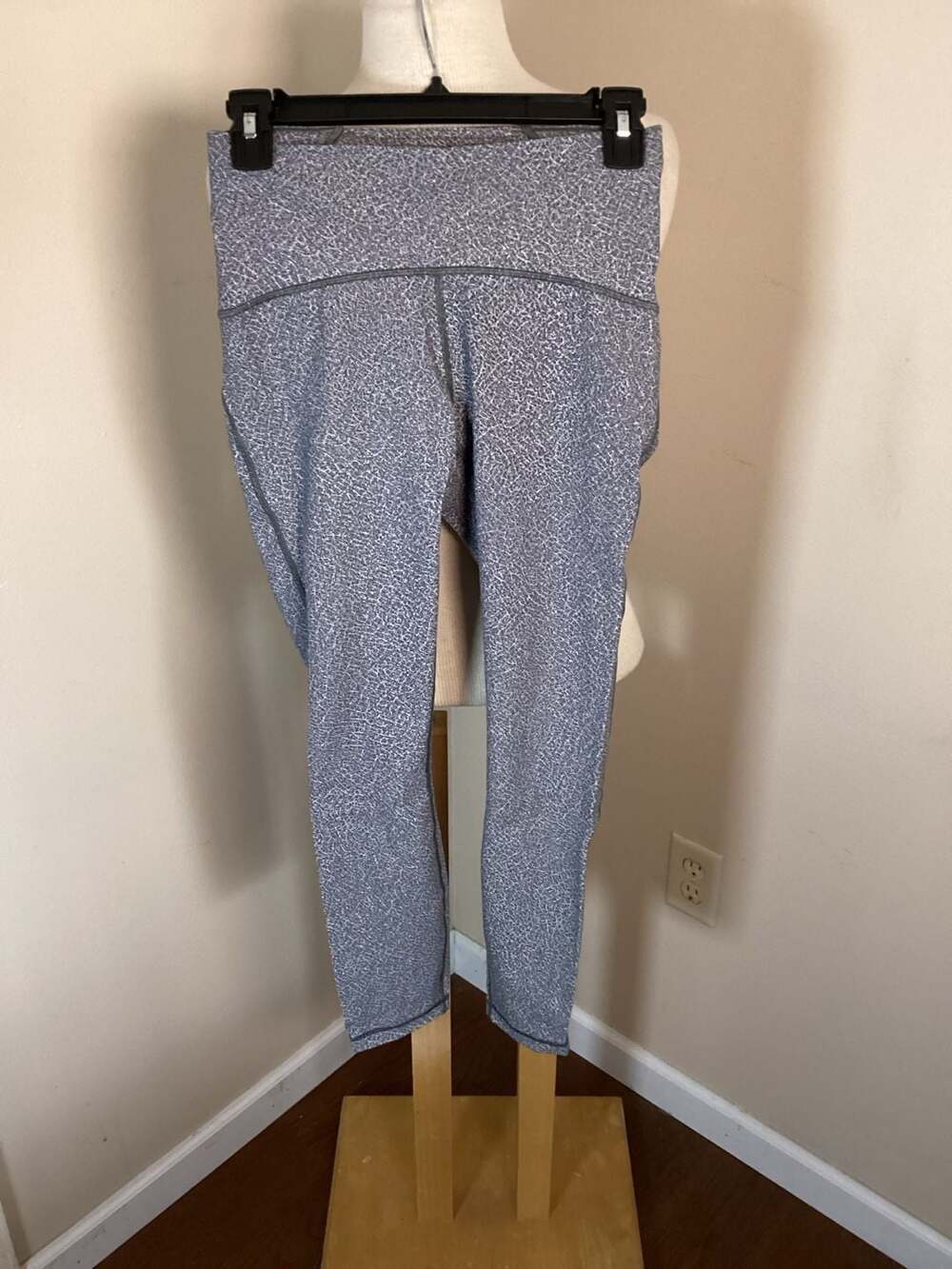 Lululemon Athletica Printed Mesh Panel Leggings Size 6